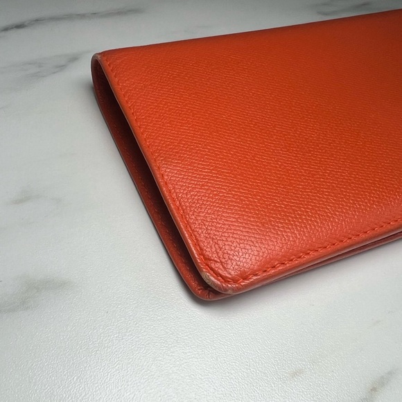 ✨ AUTHENTIC CHANEL Calfskin Leather Bifold Wallet ✨ - Picture 9 of 10